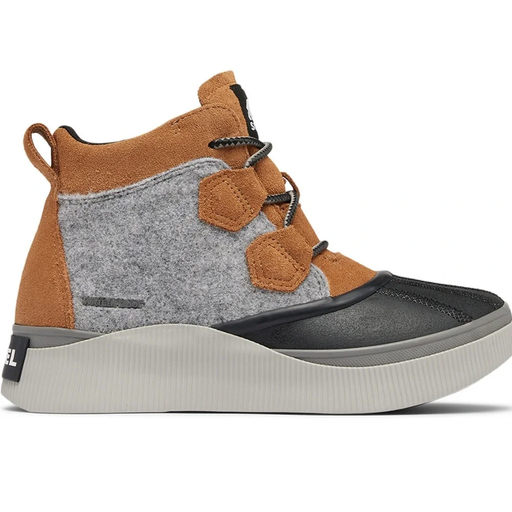 Sorel Women's Out N About IV Classic Waterproof Boots